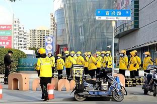 开场3分钟扑点！多纳鲁马首次在意大利国家队常规时间扑出点球